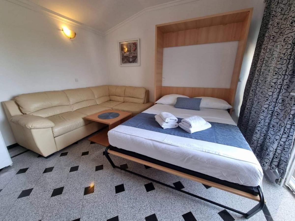 Apartment Tomic 2 Makarska Eksteriør bilde